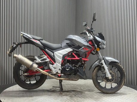 Lexmoto Venom 2016 125CC LEARNER BIKE PROJECT BIKE SPARES OR REPAIR