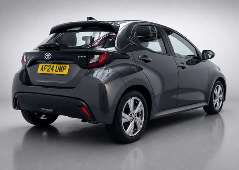 Toyota Yaris 1.5 Yaris Icon HEV CVT 5dr 12