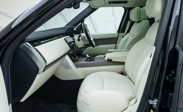 Land Rover Range Rover P530 First Edition 19