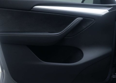 Tesla Model Y Model Y Long Range AWD 4WD 5dr 40