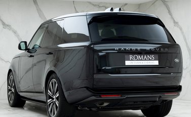 Land Rover Range Rover P510e First Edition 3