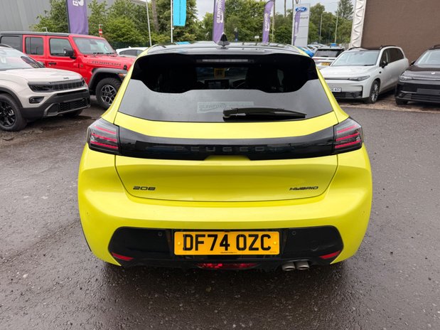 Peugeot 208 GT 6