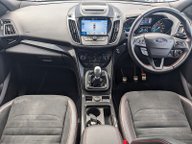 Ford Kuga ST-LINE TDCI 16