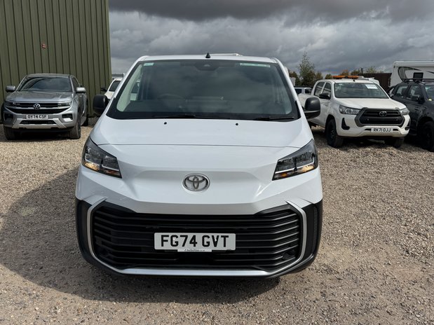 Toyota Proace MWB L2H1 (SOLD KH) Low Roof 3100 Air Con Sensors EURO 6 3
