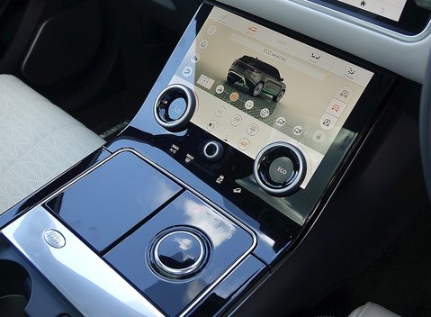 Land Rover Range Rover Velar First Edition P380 21