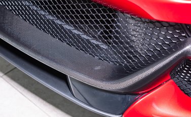 Ferrari Purosangue V12 40