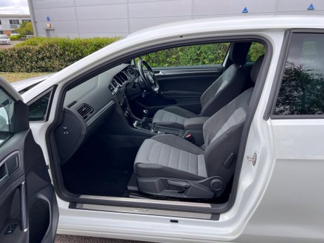 Volkswagen Golf 1.4 TSI BlueMotion Tech ACT R-Line Euro 6 (s/s) 3dr 27