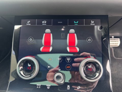 Land Rover Range Rover Evoque R-DYNAMIC HSE MHEV 21