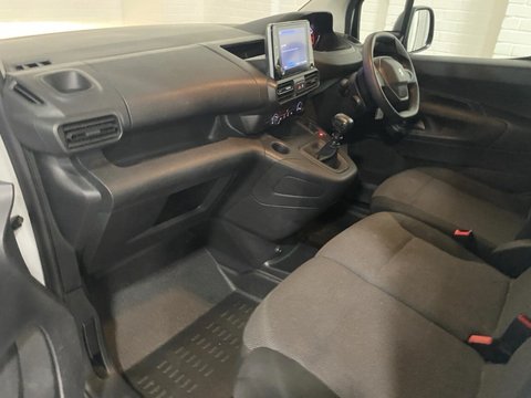 Peugeot Partner BLUEHDI PROFESSIONAL PREMIUM PLUS L1 12