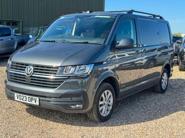 Volkswagen Transporter SWB L1H1 Low Roof Highline T28 Air Con Alloys Camera Sensors EURO 6 2
