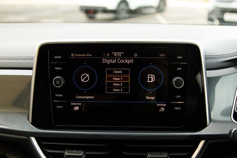 Volkswagen T-Roc STYLE TSI 24