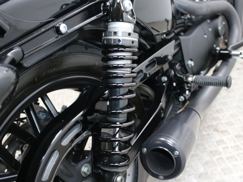 Harley-Davidson Sportster XL 1200 CX ROADSTER 17 32