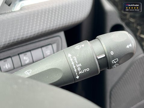 Peugeot 2008 1.5 BlueHDi Allure SUV 5dr Auto Diesel EAT Euro 6 (s/s) (120 ps) 23