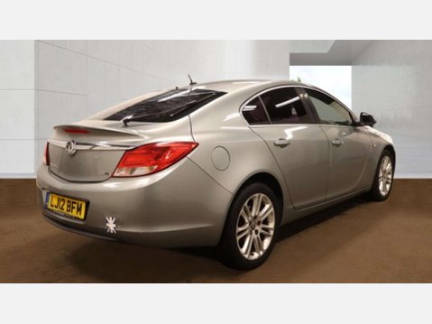 Vauxhall Insignia 2.0 CDTi ecoFLEX Exclusiv Hatchback 5dr Diesel Manual Euro 5 (s/s) (160 ps) 3