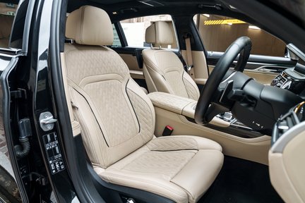 BMW 7 Series M760LI XDRIVE 25