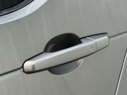 Land Rover Discovery 3.0 Discovery Luxury HSE TD6 Auto 4WD 5dr 33