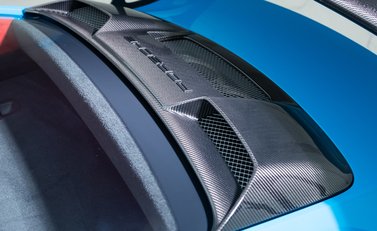 Porsche 911 GT2 RS Weissach (991) 44