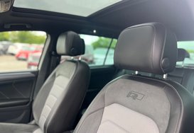 Volkswagen Tiguan R-LINE TECH 2.0 TDI 4MOTION DSG AUTO 24