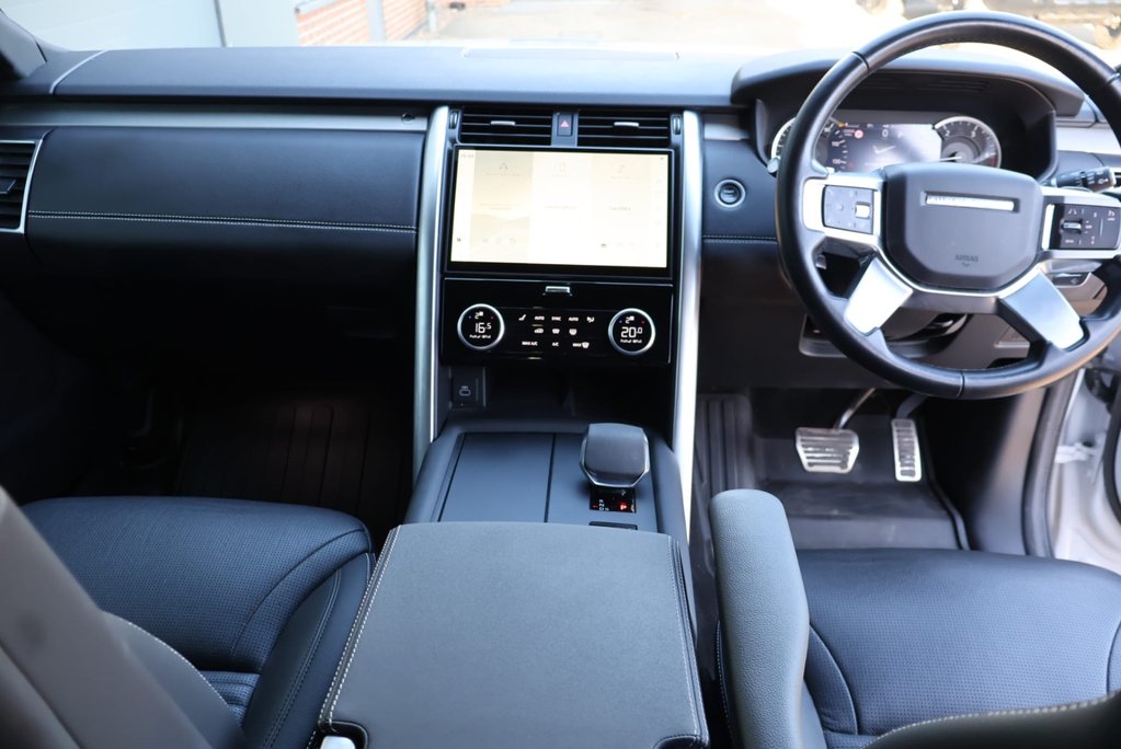 Land Rover Discovery R-DYNAMIC SE MHEV Huge spec rear seats styled by seeker  21