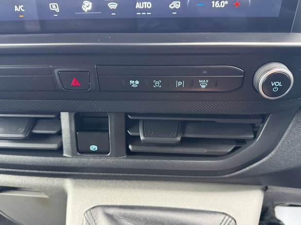 Ford Transit Custom LWB L2H1 Low Roof Trend 280 Air Con Alloys Cam Carplay EURO 6 37