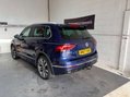 Volkswagen Tiguan 2.0 Tiguan R-Line TDI BlueMotion Technology 4Motion Semi-Auto 4WD 5dr 16