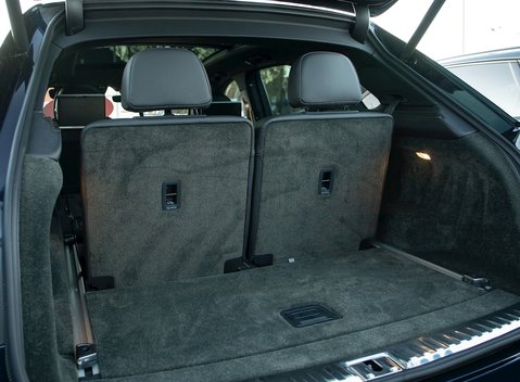 Bentley Bentayga V8 33