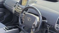 Toyota Prius 1.5 T4 Hatchback 5dr Petrol Hybrid CVT (104 g/km, 76 bhp) 17