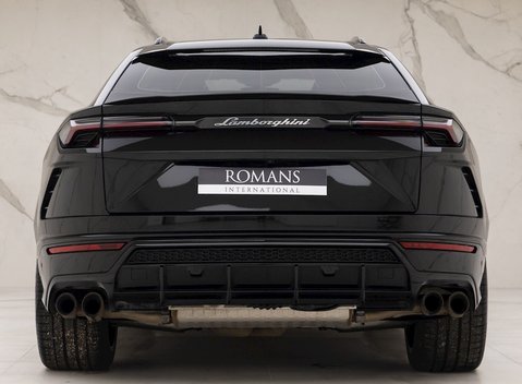 Lamborghini Urus 5