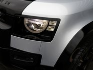 Land Rover Defender 90
