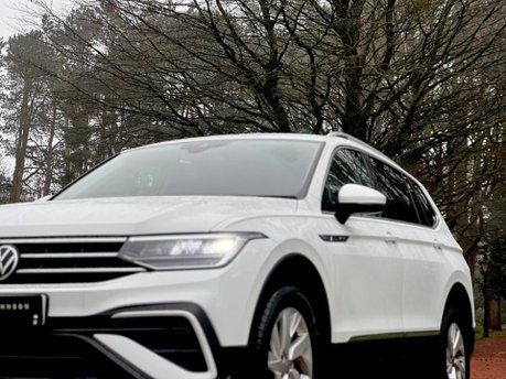 Volkswagen Tiguan Allspace LIFE TSI DSG 20