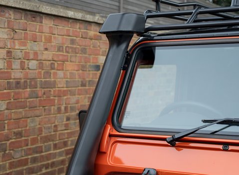 Land Rover Defender 110 Adventure Edition 25