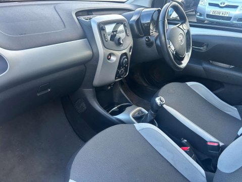 Toyota Aygo 1.0 Aygo X-Play VVT-i 5dr 6