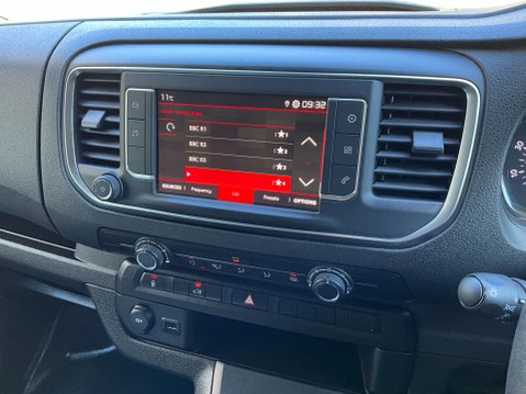 Citroen Dispatch 2.0 BlueHDi 1400 Enterprise Edition XL FWD 3 Euro 6 (s/s) 6dr 23