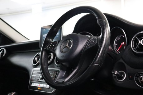 Mercedes-Benz A Class A 180 D SPORT 12
