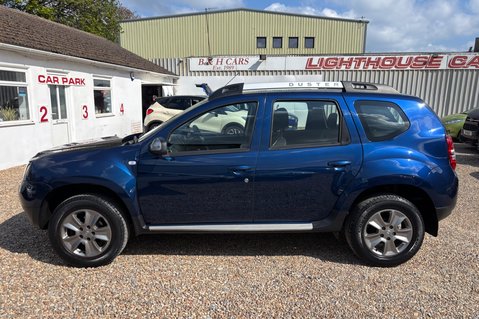 Dacia Duster LAUREATE DCI…AUTOMATIC .1 PREVIOUS OWNER..7 SERVICES..SAT NAV..LEATHER.. 19