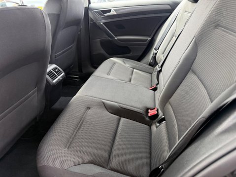 Volkswagen Golf 1.6 TDI BlueMotion Tech SE Nav Euro 6 (s/s) 5dr 19