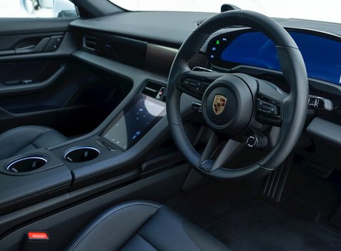 Porsche Taycan 4S 9