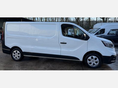 Renault Trafic 2.0 dCi Blue LL30 Business L2 H1 Euro 6 (s/s) 5dr 8