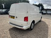 Volkswagen Transporter SWB L1H1 Low Roof Highline T28 Air Con Alloys Sensors EURO 6 SELECT 6