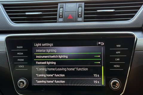 Skoda Superb SE L TSI DSG - FULL SKODA SERVICE HISTORY 50