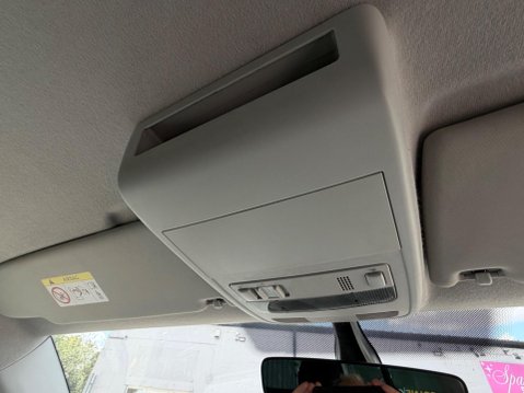 Volkswagen Transporter T32 TDI KOMBI HIGHLINE BMT 31