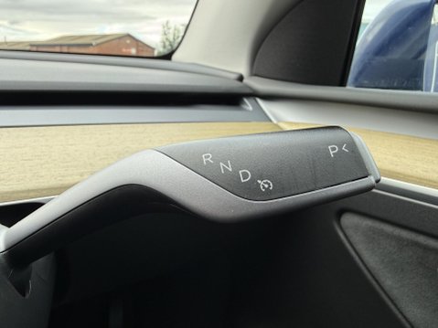 Tesla Model Y (Dual Motor) Long Range SUV 5dr Electric Auto 4WDE (384 bhp) 37