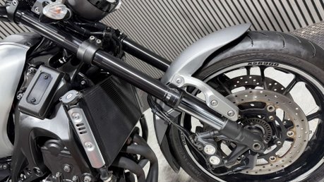 Yamaha XSR900 HERITAGE MT09 2016 ONLY 19K STUNNING MODERN RETRO 900CC 43
