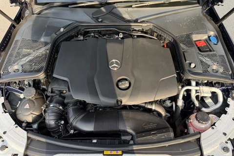 Mercedes-Benz C Class C250 D AMG LINE PREMIUM - 10 SERVICES - 2 OWNERS - LIGHT INTERIOR 57