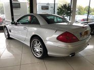 Mercedes-Benz SL Series SL500 V8 26