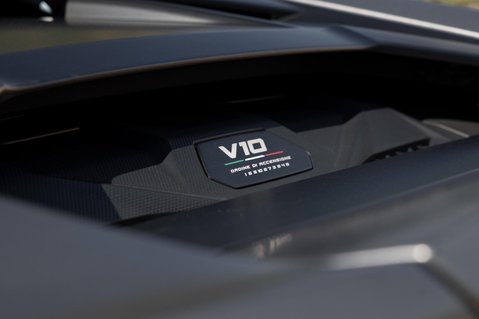 Lamborghini Huracan 5.2 V10 Sterrato LDF 4WD Euro 6 (s/s) 2dr 39