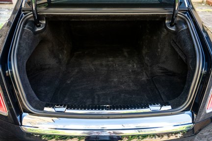 Rolls-Royce Phantom 8 36
