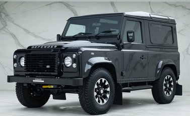 Land Rover Defender 90 XS 1