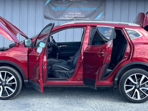 Nissan Qashqai 1.6 dCi Tekna 2WD Euro 6 (s/s) 5dr 16