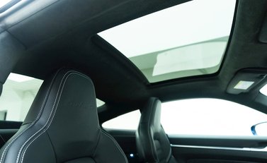 Porsche 911 (992) Turbo S 11